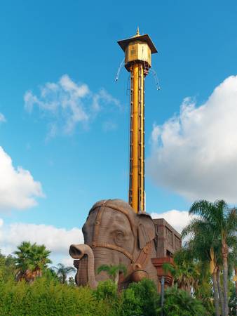 114254798-freefall-tower-attraction-elephant-theme-at-funfair.jpg