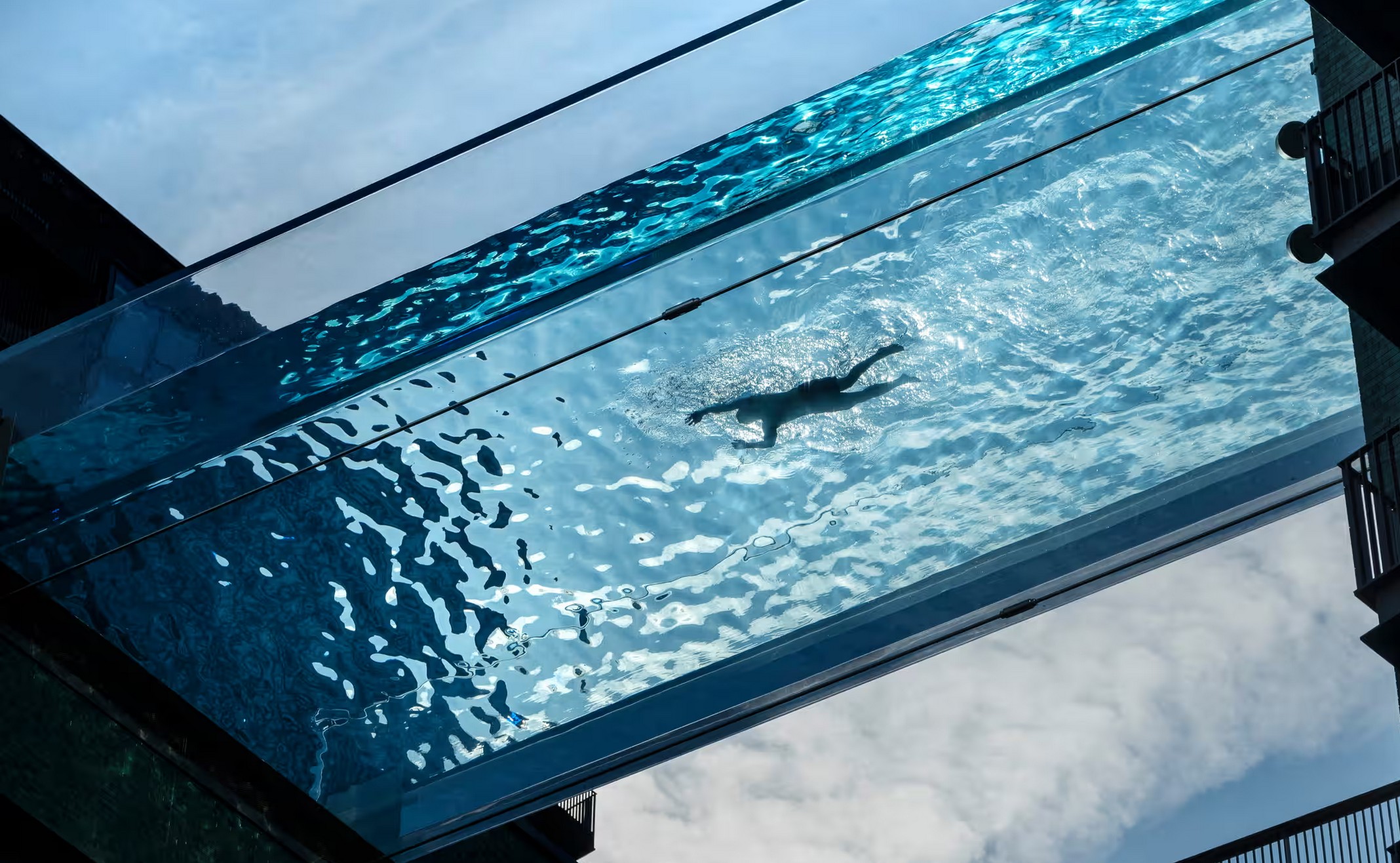 Glass1.jpg