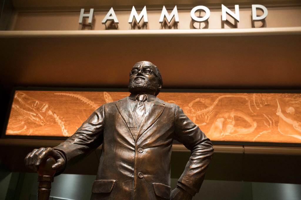 hammond-statue.jpg