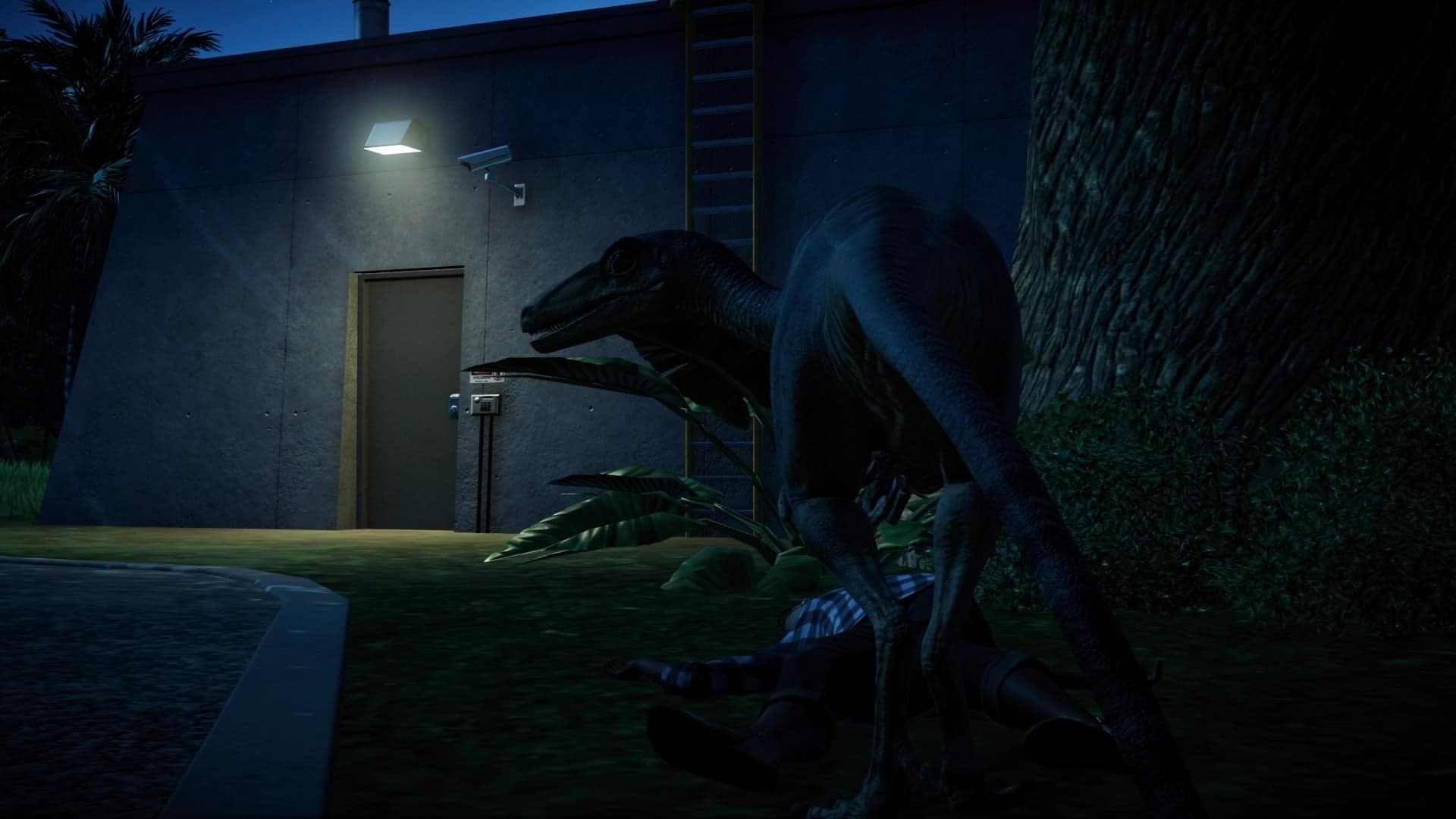 JP - TG Troodon attack 2.jpg