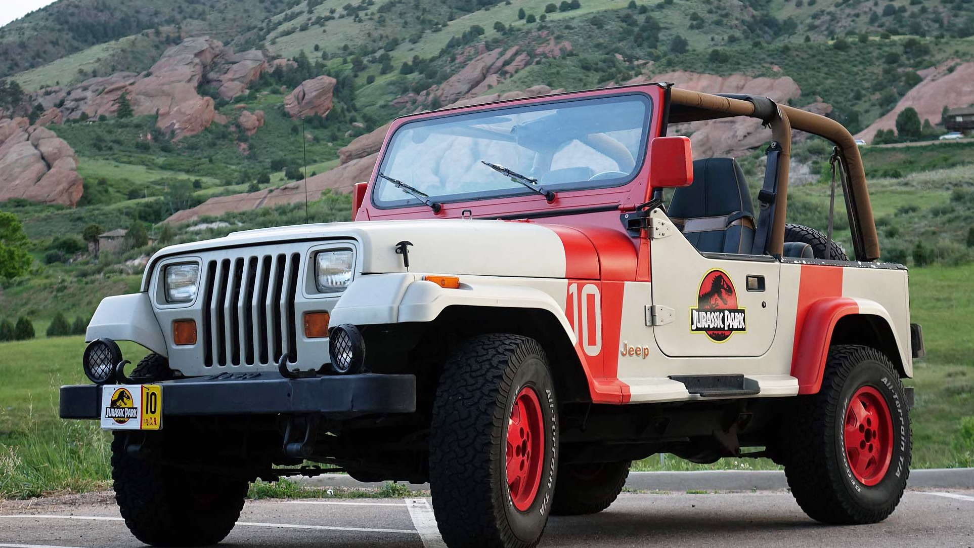 jurassic-park-jeep-wranglers-at-dinosaur-ridge-morrison-colorado_100705623.jpg