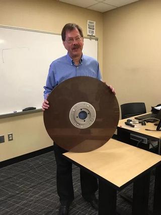 large-hard-drive-10mbs.jpg