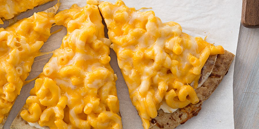 mac-cheese-pizza102137245_meredith (1).jpg