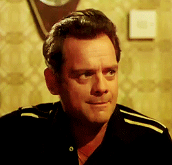 tumblr_7c1986fb9af52dfcb8344f57a17d6923_894a34a8_250.gif