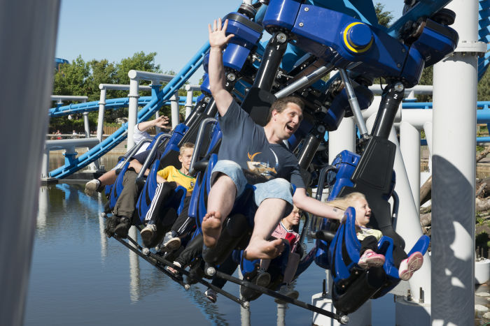 Vekoma Suspended Family.jpg